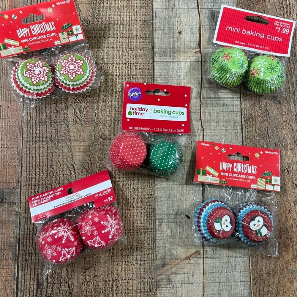 500ct Snowflake Penguin Christmas Mini Cupcake Paper Liner Baking Cups Wilton